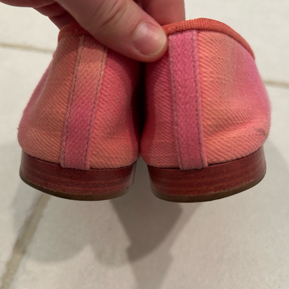 CHANEL Pink Flats with Bow Detail - Picture 9 of 9